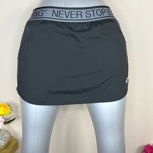 M The North Face Black Skort Athletic Activewear Stretch Medium 8 10